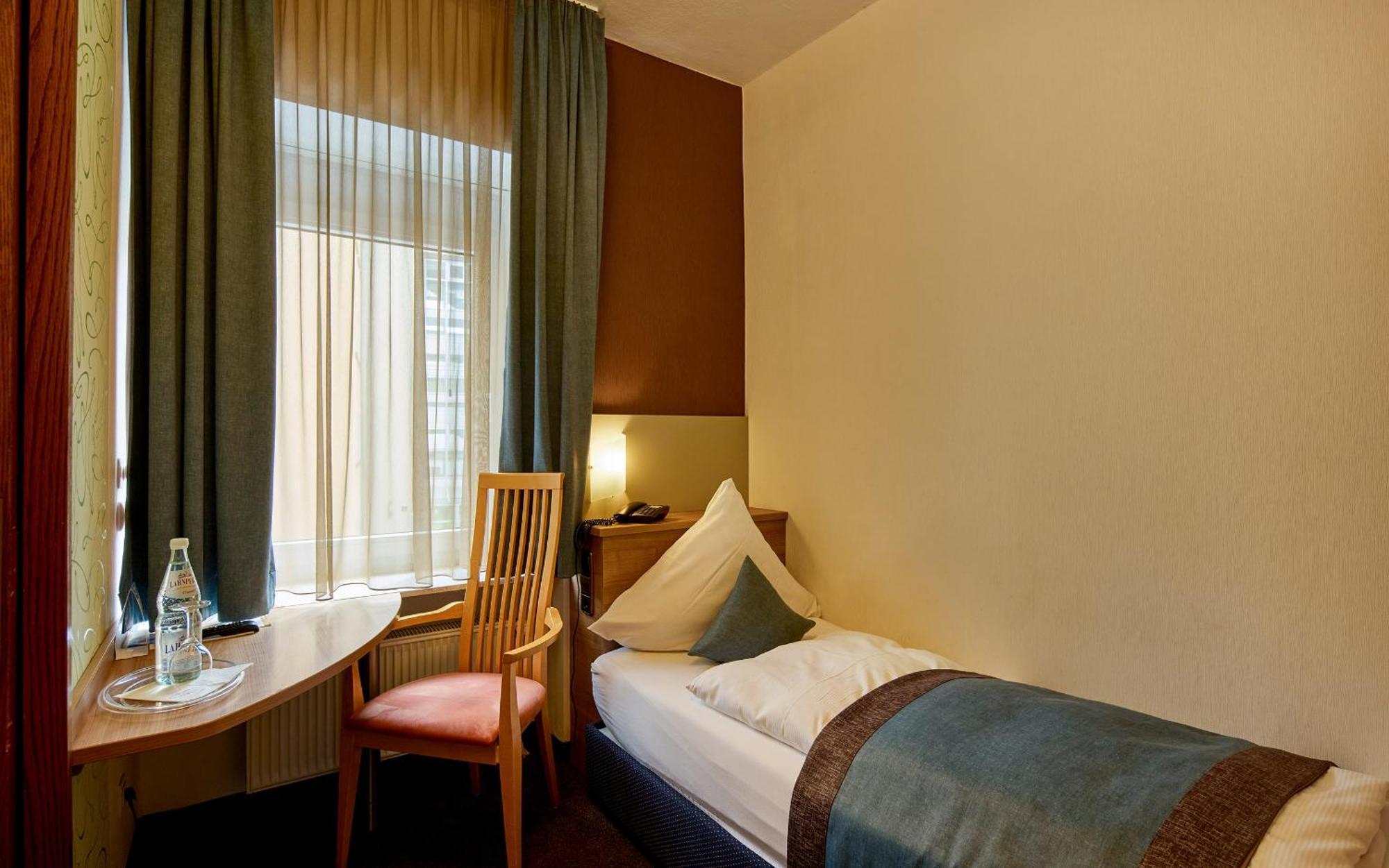 Trip Inn Hotel Hamm Coblenza Esterno foto